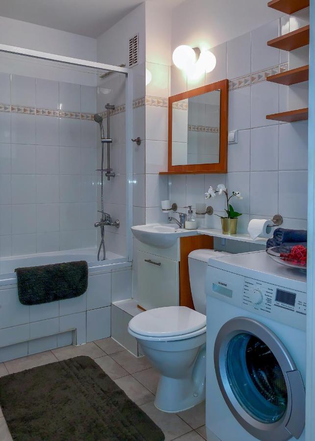 Apartamenty Lagiewniki คราคูฟ ภายนอก รูปภาพ